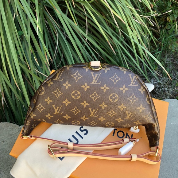 🚫SOLD🚫LV Bumbag *W/RECEIPT & ORIGINAL PACKAGING* - Picture 6 of 8